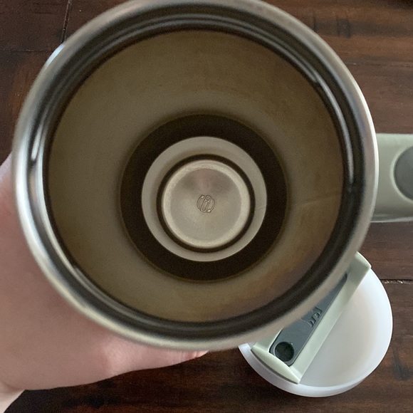 Matte Green 40oz Stanley - Picture 7 of 7